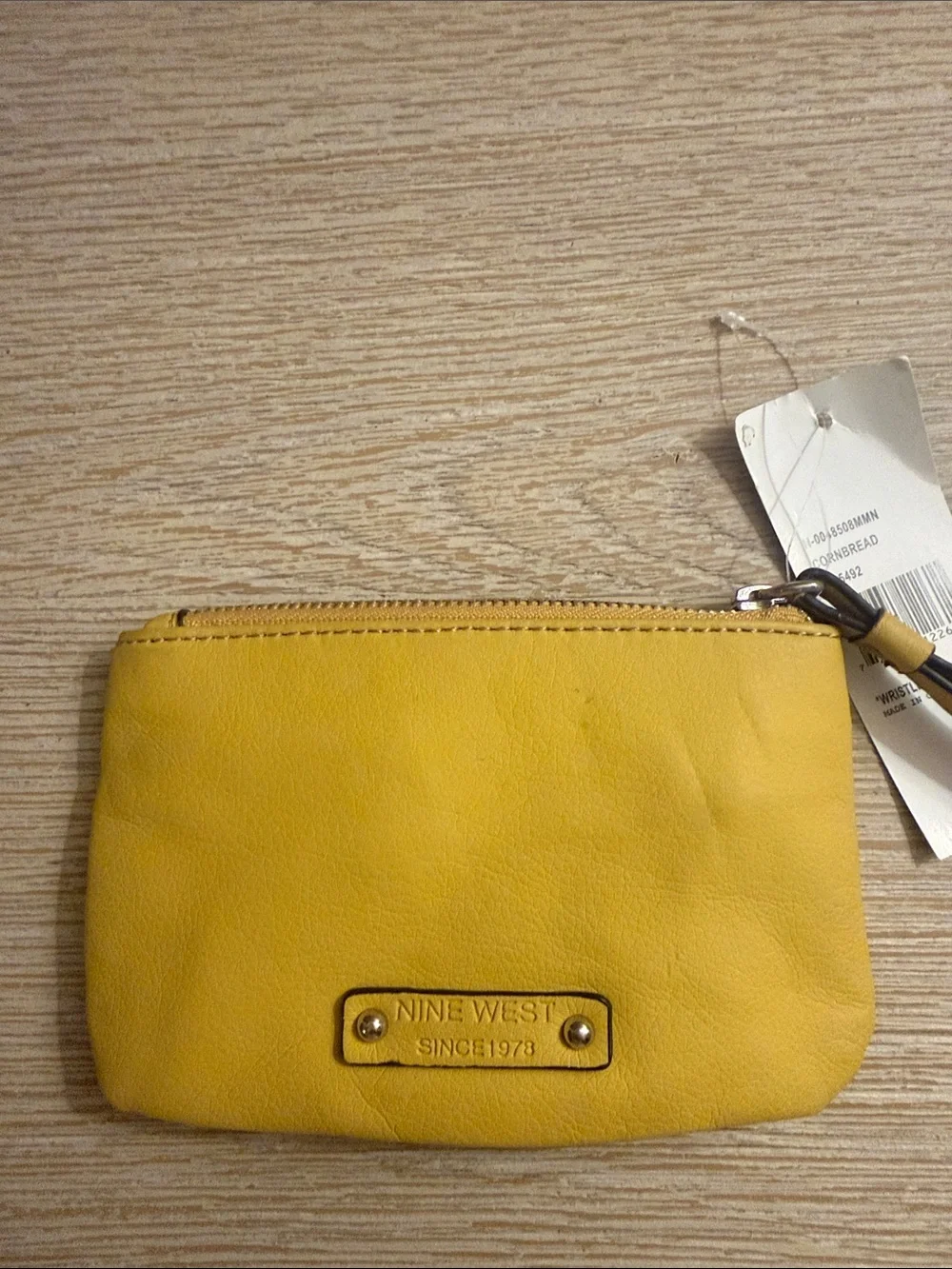 Nine West compact nine